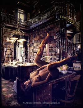 mujer desnuda en biblioteca collage erotica poesia arte desnudo kristel antonio beltran