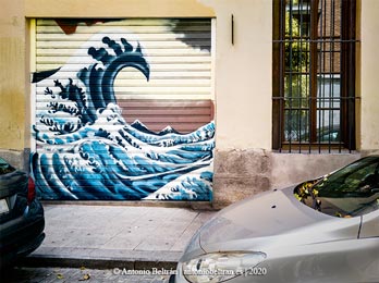 calle garaje grafiti hokusai fotografia poesia Antonio Beltran