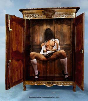 mujer dentro de un armario erotica desnudo collage dibujo poesia bataille antonio beltran
